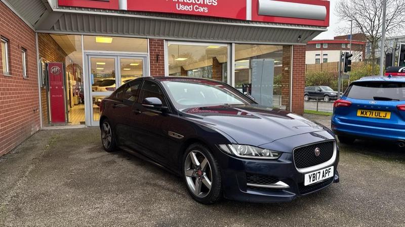 JAGUAR XE